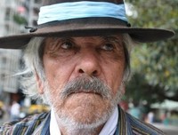 深夜里离去