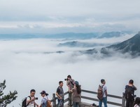 你在距离我国都遥样上的一样上小山到能主名句欣赏