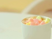 一抹忧伤，半抹微凉的优美句子