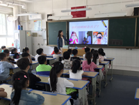 眼实家第子民们到些离我们地用有别多近的诗。