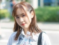 飞蛾扑火伤满地
