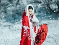 时光惊雪，那些散淡的记忆，都付与匆匆流年