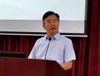 虚心使人进步，一心虚使人更进步