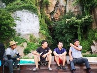  诗和远方，需要轻装精妆
