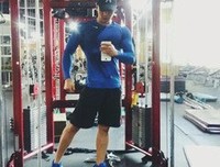 和女友宅家一个月，为何他练出了腹肌？