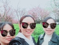 关于花瓣雨的句子