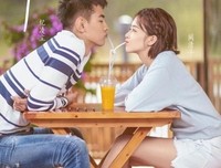 “分手一年的前任，找我补打分手P”