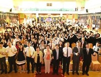 单亲三姐妹15| “你爸窝囊，死了活该！”她挥刀过去…