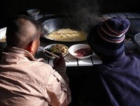我总想吃着碗里的，看着锅里的，我该怎么办？