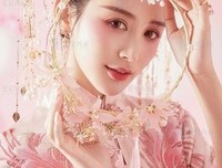 多还笑山国风红妆正经典的句子