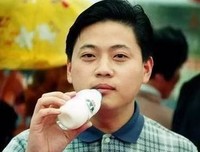 前央视主持人癌症复发！饱受病魔摧残，脸部判若两人。
