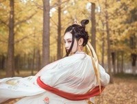 故乡遥，回去之日不可期，想回去的唯一办法，只有入得