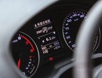 他是怎么做到的，他说，好在自己坚持过来了