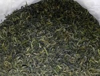 不受约束的棠梨树