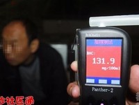 还记得那个因为逆行被拦下而痛哭的男人吗？