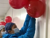 全国的医护人员都是英雄，武汉中心医院的蔡莉是什么呢