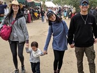 初一女生30万字小说被父亲当面撕毁，原生家庭给童年的