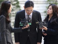 三星老总为谁鞠躬两小时