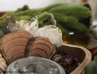 万物皆有恒，生活富足了，另一方面便慢慢地凹下去了