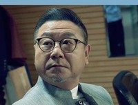 范伟赵本山：人和人之间，不过是一场以心换心