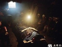 《守灵》观后感摘抄