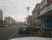 明媚的雨季句子大全