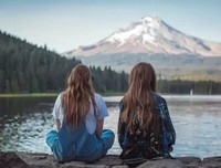 虚伪的人用嘴，真诚的人用心