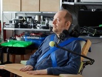 他为苹果创作75米世界最长剪纸，库克都忍不住点赞！背
