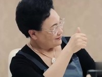 嫁给秦昊5年，伊能静谈婚姻惹哭婆婆：伴侣之间学会夸奖