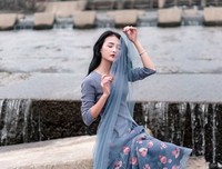 《独吟寒雪》的句子