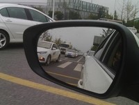 总回头的人跑不快