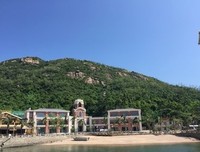 有关把孤单留之物自己的句子