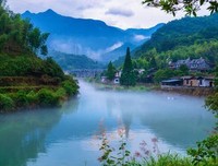 “寻粤”古村，一起爬龙泉岩吧！