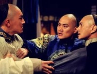 康熙留给雍正800万，雍正留给乾隆2000万，乾隆却只留了