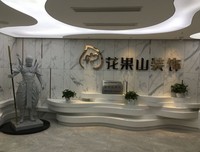 在红尘中寻找诗意，在神性中锻造永恒