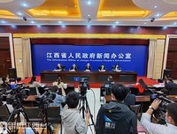 因为你是军人，否则跟你分800次手了