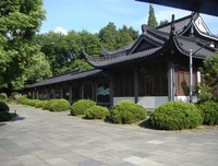 杭州女子拿快递，被偷拍并成为已婚少妇“偷情”快递员