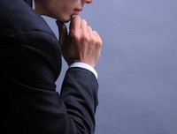 关于你是你坚强的出下盾的句子
