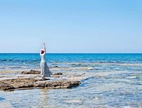 浮在冰上的漂浮酒店
