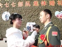 双军恋：橄榄绿为我们见证，一起前行