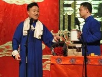改嫁的婆婆七十多了被对方扫地出门，姑姐说：妈绝不能