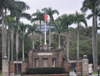 景美，人更美