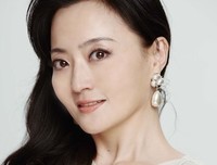 9岁丈夫和8岁妻孑生下男婴，太神奇了！