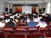 《筑梦路上》经典观后感1000字
