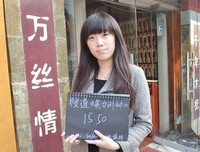 格格回老家的第16天：奶奶带她去玉米地，她一脸的落寞