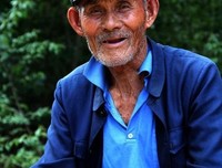 老人的话，原汁原味，纯朴厚道，没被任何色彩所染