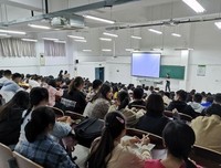《黑洞》的观后感大全