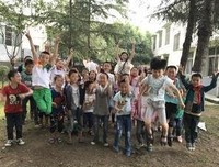 支枕听河流句子