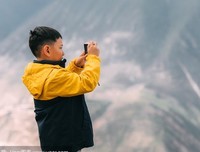《爱一个人要像山川爱河流》的句子