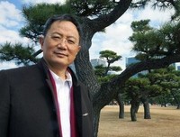 关于处物轻声 待人的句子